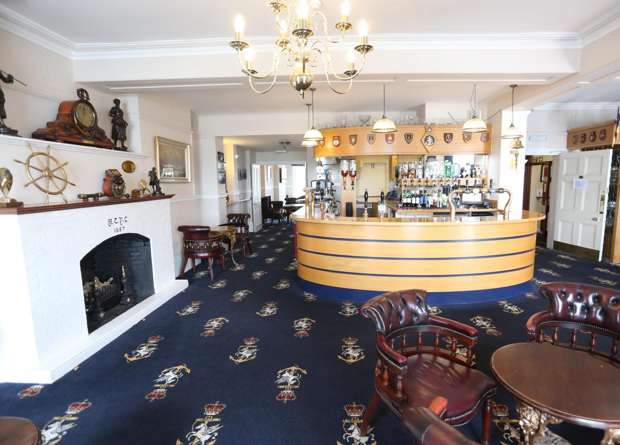 Royal Temple Yacht Club Hotel Рамсгейт Екстериор снимка