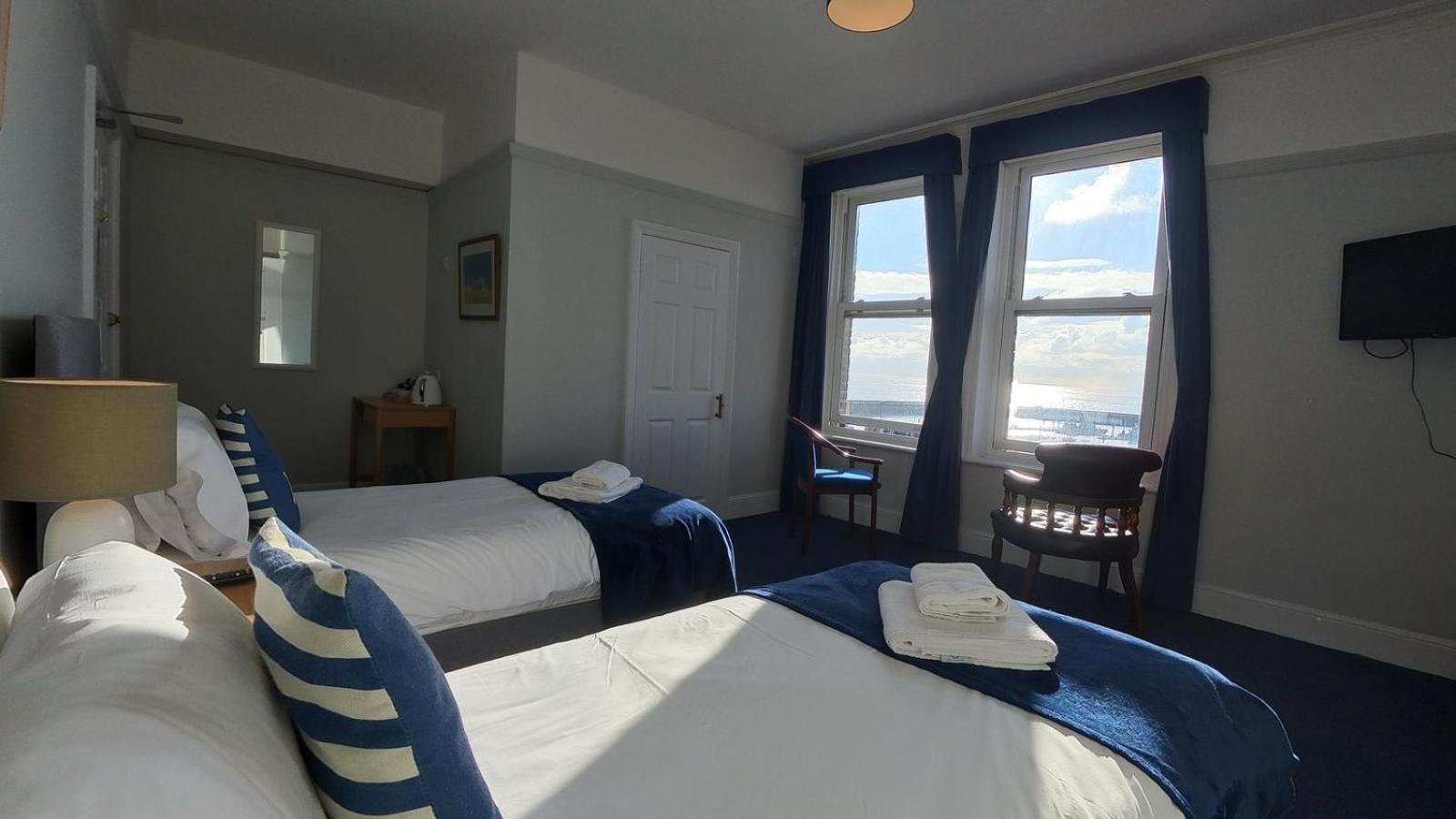 Royal Temple Yacht Club Hotel Рамсгейт Екстериор снимка
