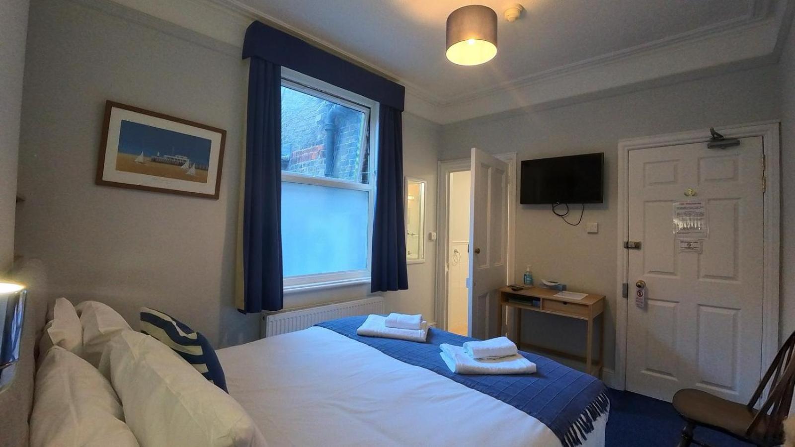 Royal Temple Yacht Club Hotel Рамсгейт Екстериор снимка