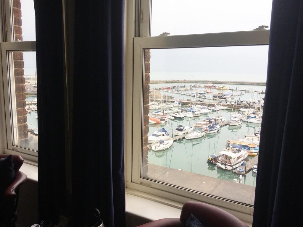Royal Temple Yacht Club Hotel Рамсгейт Екстериор снимка